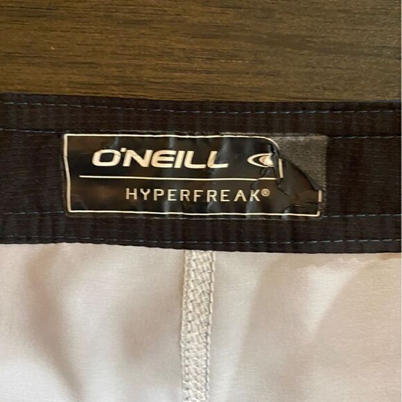 O’Neill hyper freak swimming trunks size 28 - Picture 2 of 6